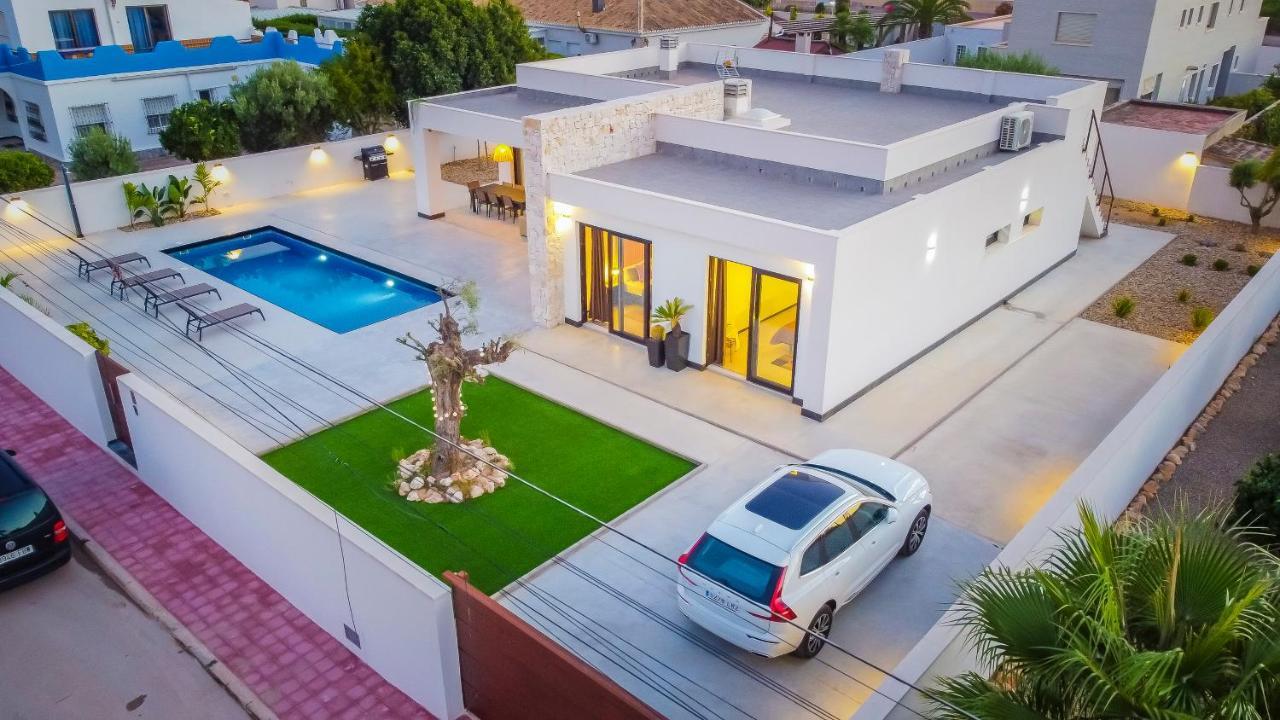 Villa Mi Luna Торевьиа Экстерьер фото